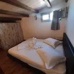 Apartmán Larerooms 2 *